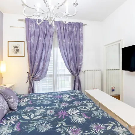 Giulia By Interhome * Milano